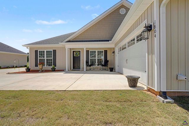 1804 Quail Rigde Lane, Perry, GA 31069