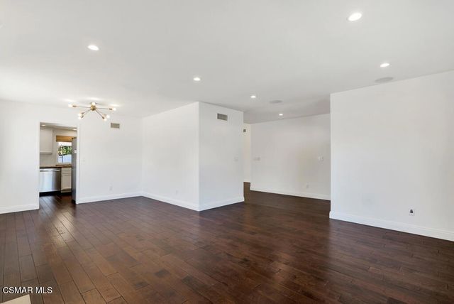 324 Venus Street, Thousand Oaks, CA 91360
