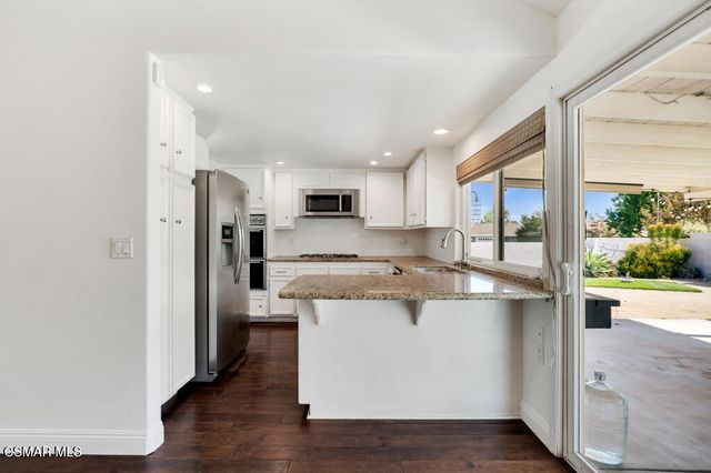 324 Venus Street, Thousand Oaks, CA 91360