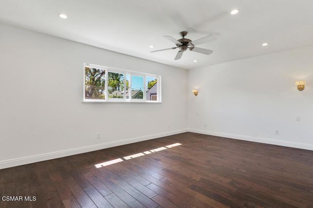 324 Venus Street, Thousand Oaks, CA 91360