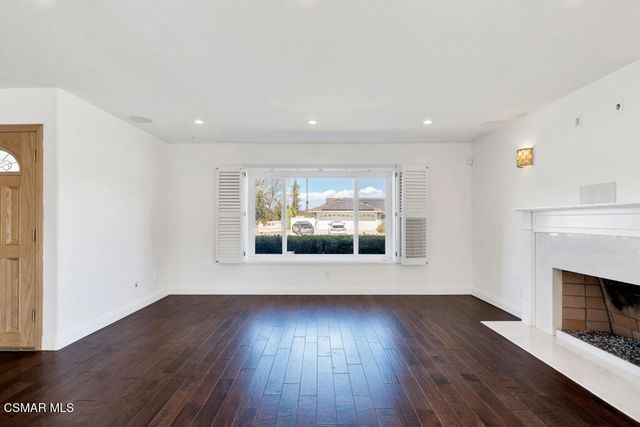 324 Venus Street, Thousand Oaks, CA 91360