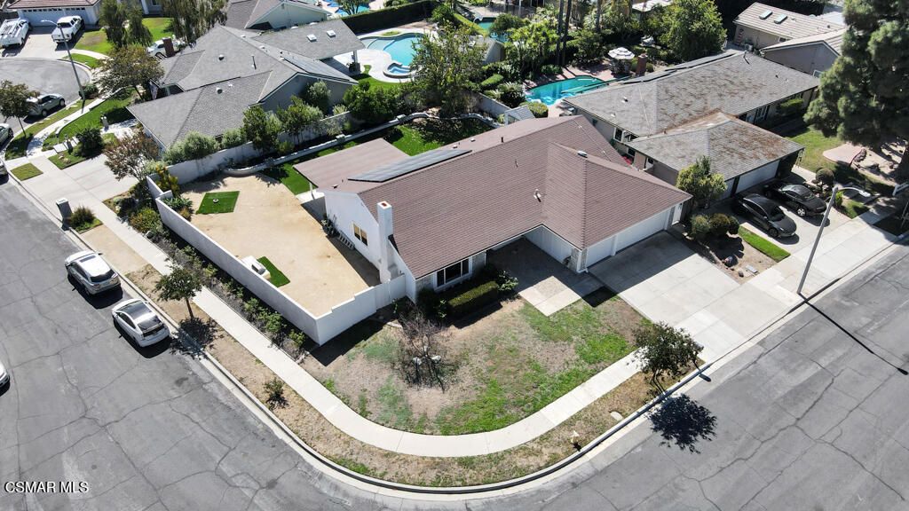 324 Venus Street, Thousand Oaks, CA 91360 — photo 2