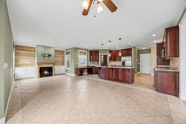 1013 Reigh Count Drive, Union, KY 41091