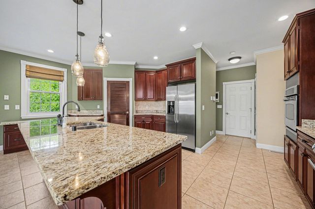 1013 Reigh Count Drive, Union, KY 41091