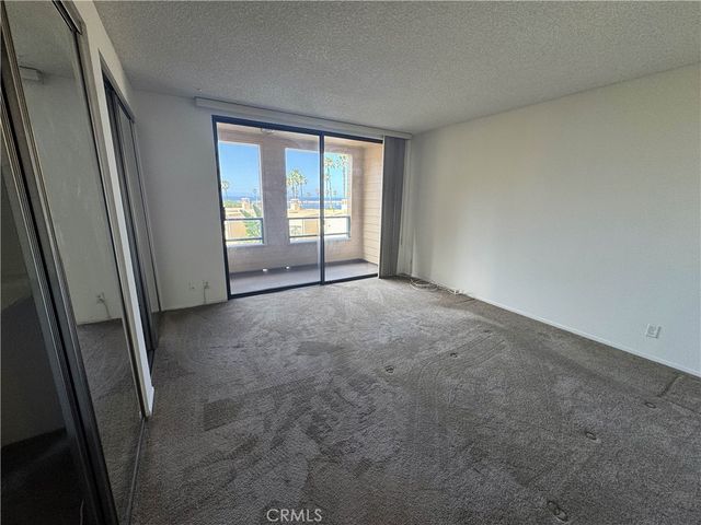 130 The Village 101, Redondo Beach, CA 90277