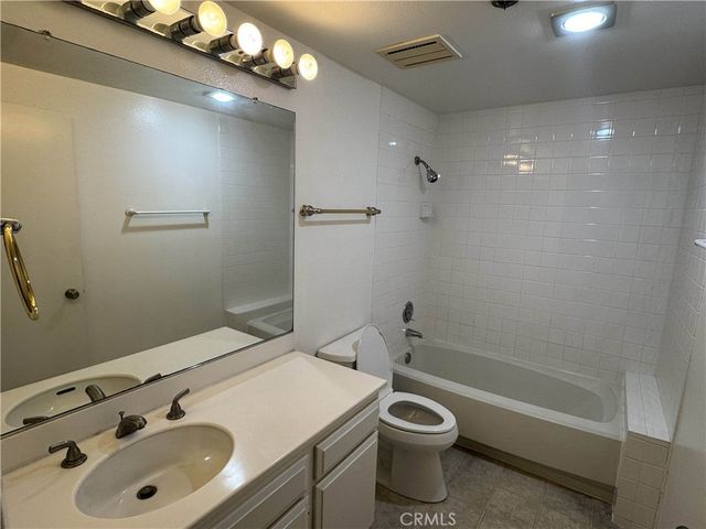 130 The Village 101, Redondo Beach, CA 90277