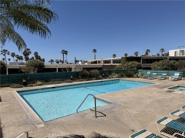 130 The Village 101, Redondo Beach, CA 90277