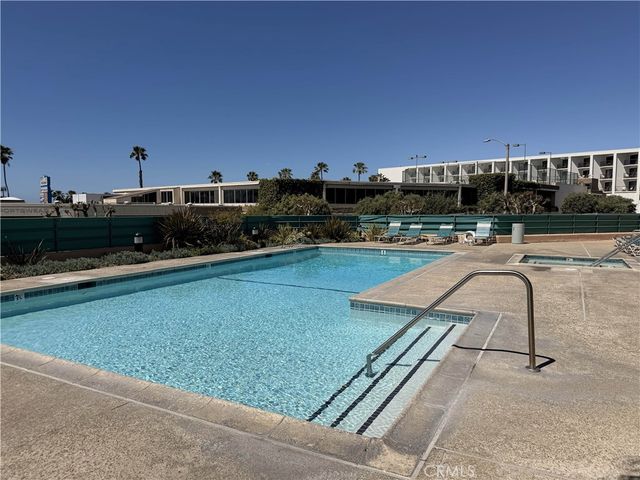 130 The Village 101, Redondo Beach, CA 90277