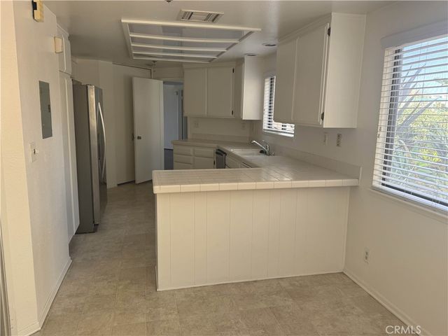 130 The Village 101, Redondo Beach, CA 90277