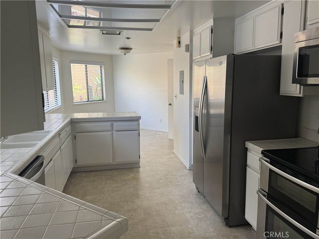 130 The Village 101, Redondo Beach, CA 90277