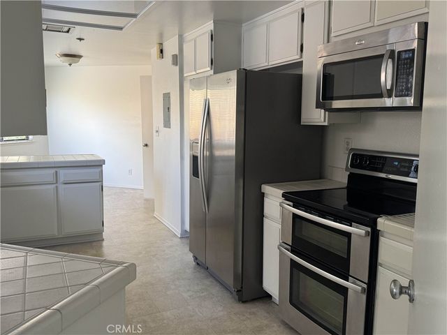 130 The Village 101, Redondo Beach, CA 90277