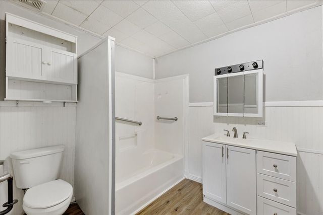 507 N 5th Street, Quinlan, TX 75474
