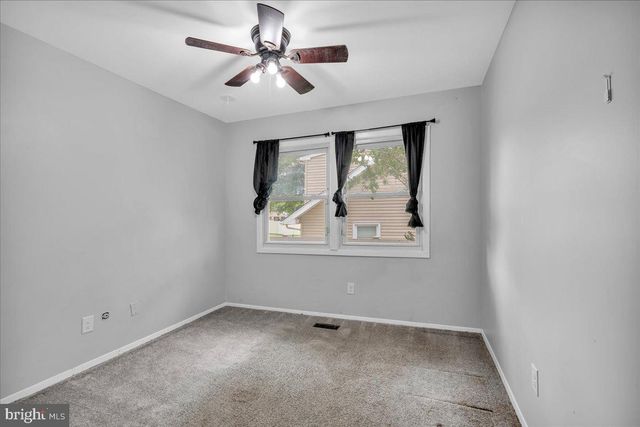 68 THORNHILL LN, Willingborough, NJ 08046
