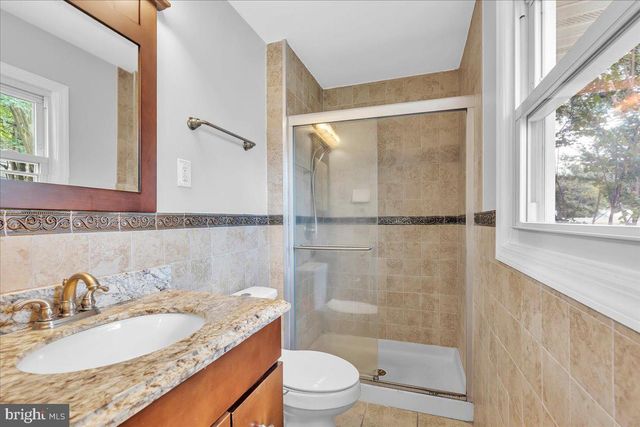 68 THORNHILL LN, Willingborough, NJ 08046