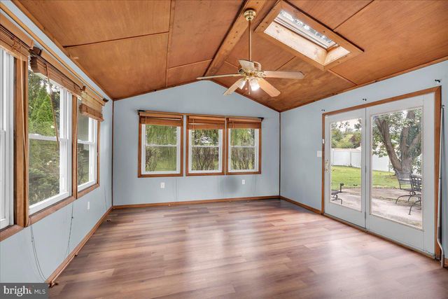 68 THORNHILL LN, Willingborough, NJ 08046