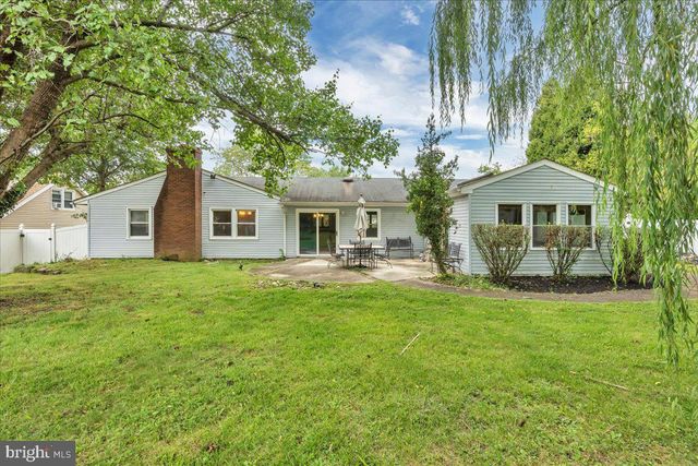 68 THORNHILL LN, Willingborough, NJ 08046