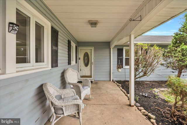 68 THORNHILL LN, Willingborough, NJ 08046