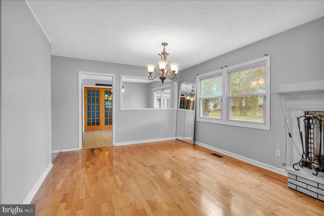 68 THORNHILL LN, Willingborough, NJ 08046