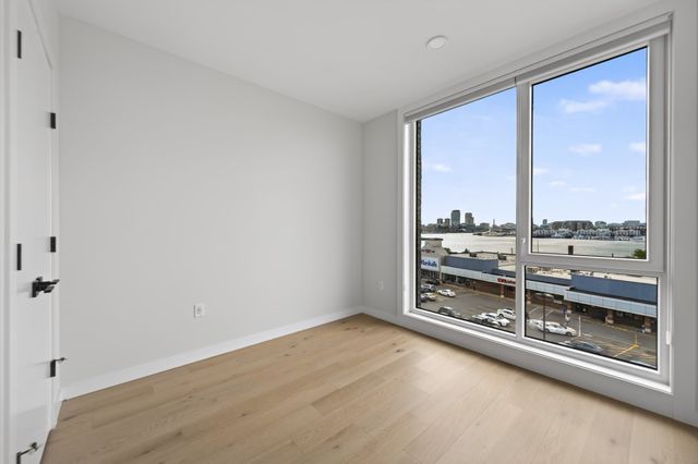 40 William Kelly Sq 502, Boston, MA 02128
