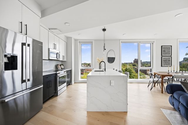 40 William Kelly Sq 502, Boston, MA 02128
