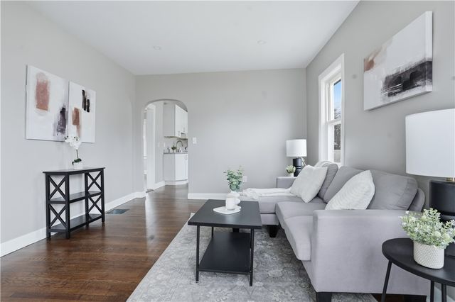 79 Bellevue Avenue, Warwick, RI 02888