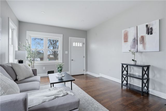 79 Bellevue Avenue, Warwick, RI 02888