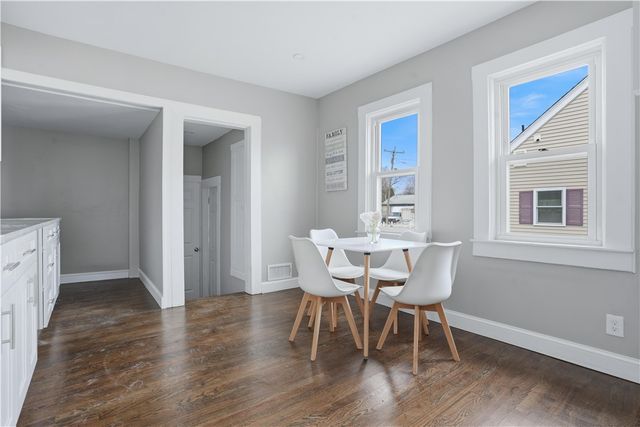 79 Bellevue Avenue, Warwick, RI 02888