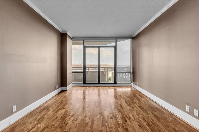 14 Greenway Plaza 9O, Houston, TX 77046