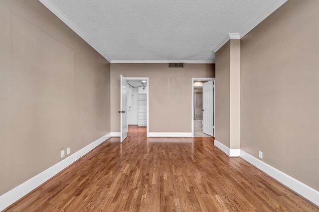 14 Greenway Plaza 9O, Houston, TX 77046