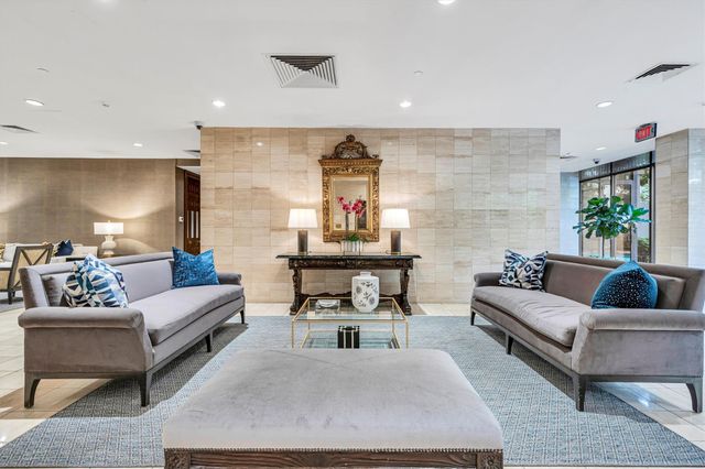 14 Greenway Plaza 9O, Houston, TX 77046