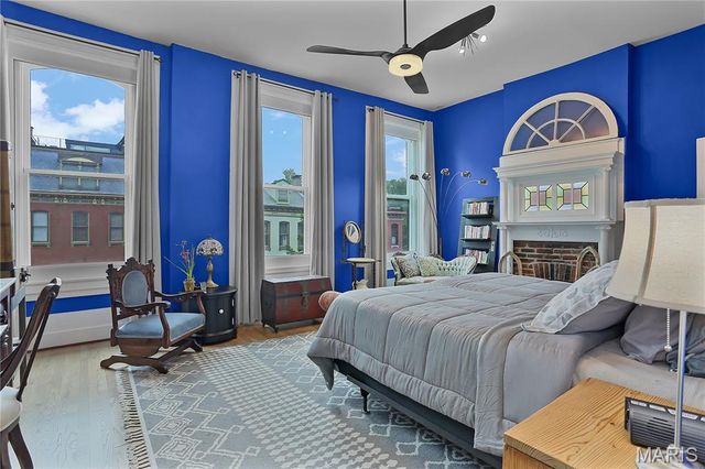 1919 Hickory Street, St Louis, MO 63104