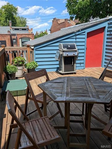 1919 Hickory Street, St Louis, MO 63104