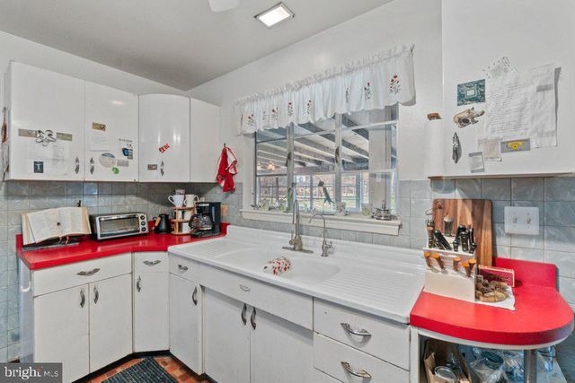 11330 GLEN ARM RD, Glen Arm, MD 21057