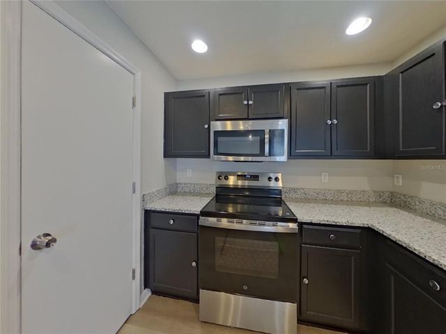 9310 WELLSTONE DRIVE, Land O Lakes, FL 34638