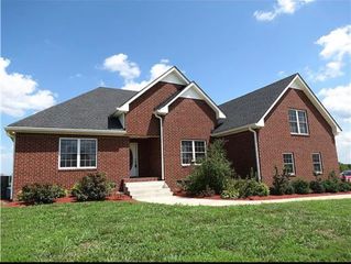 1014 Heritage Hills Drive, Cedar Hill, TN 37032