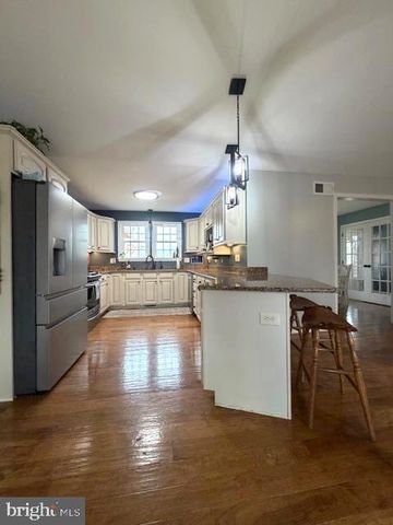 1156 PROVIDENCE CHURCH RD, Hedgesville, WV 25427