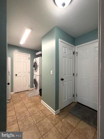 1156 PROVIDENCE CHURCH RD, Hedgesville, WV 25427