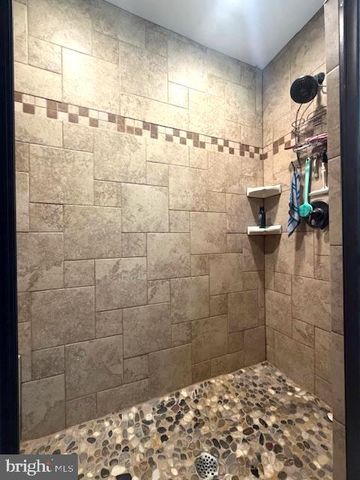 1156 PROVIDENCE CHURCH RD, Hedgesville, WV 25427