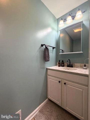 1156 PROVIDENCE CHURCH RD, Hedgesville, WV 25427