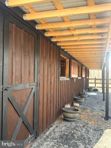 1156 PROVIDENCE CHURCH RD, Hedgesville, WV 25427