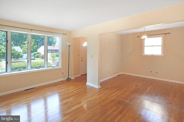7 GREENRIDGE RD, Newark, DE 19711