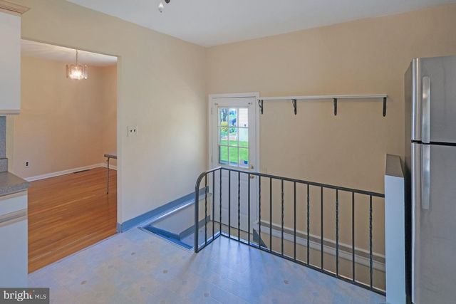 7 GREENRIDGE RD, Newark, DE 19711
