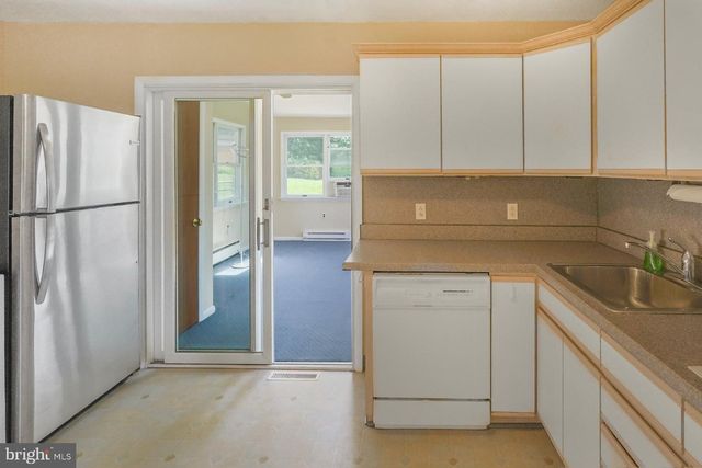 7 GREENRIDGE RD, Newark, DE 19711