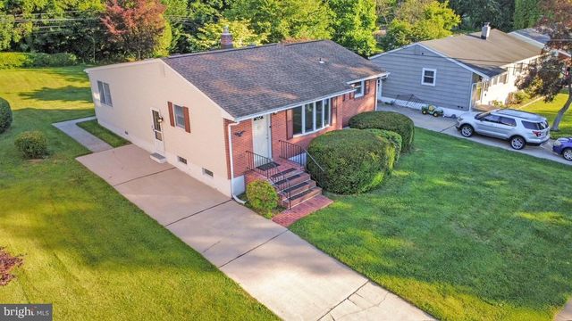 7 GREENRIDGE RD, Newark, DE 19711