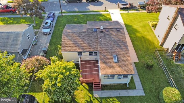 7 GREENRIDGE RD, Newark, DE 19711