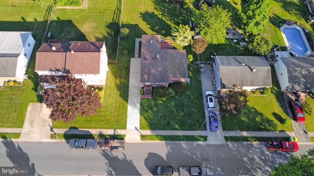 7 GREENRIDGE RD, Newark, DE 19711