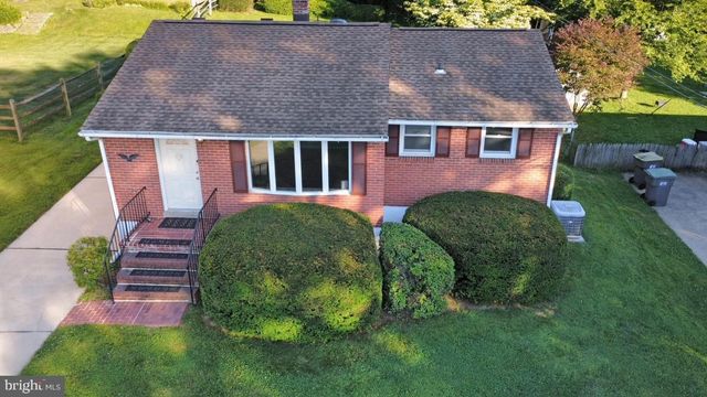 7 GREENRIDGE RD, Newark, DE 19711