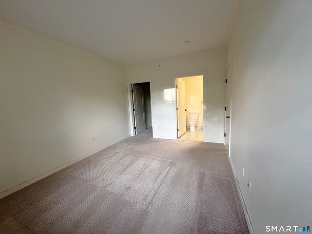 100 Richards Avenue 305, Norwalk, CT 06854