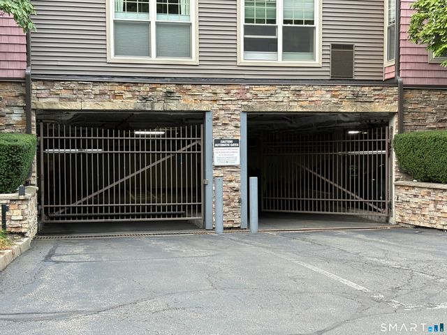 100 Richards Avenue 305, Norwalk, CT 06854
