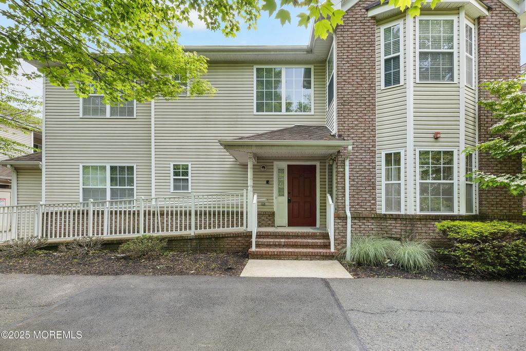 107 Forest Drive, Piscataway Twp, NJ 08854